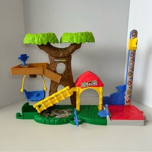 Fisher-Price Little People Big Animal Zoo.
